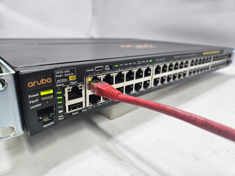 HP J9729A Aruba 2920-48G-POE+ with Rack Ears  )