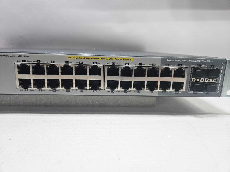 HP Procurve J9727A 2920-24G 24 Port PoE Gigabit Switch )
