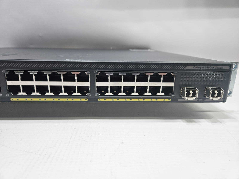 Cisco WS-C2960X-48FPD-L POE 10G SFP+ w/C2960X-Stack )