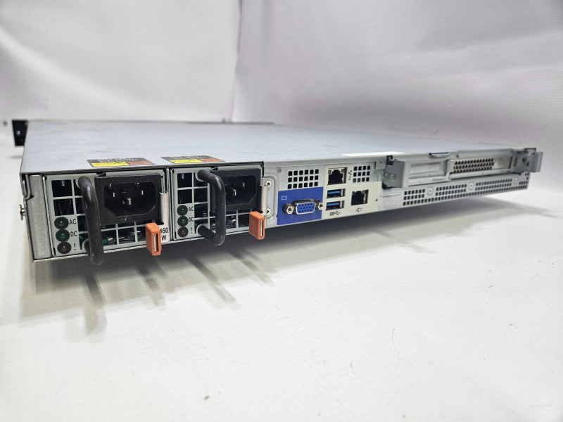 Lenovo System X 3250 M6 Xeon E3-1230 v5 @ 3.40GHz 16 GB Ram 2x PSU )