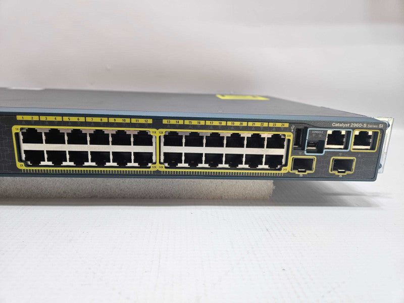 Cisco WS-C2960S-24TS-S 24 Port Gigabit LAN Lite Switch )
