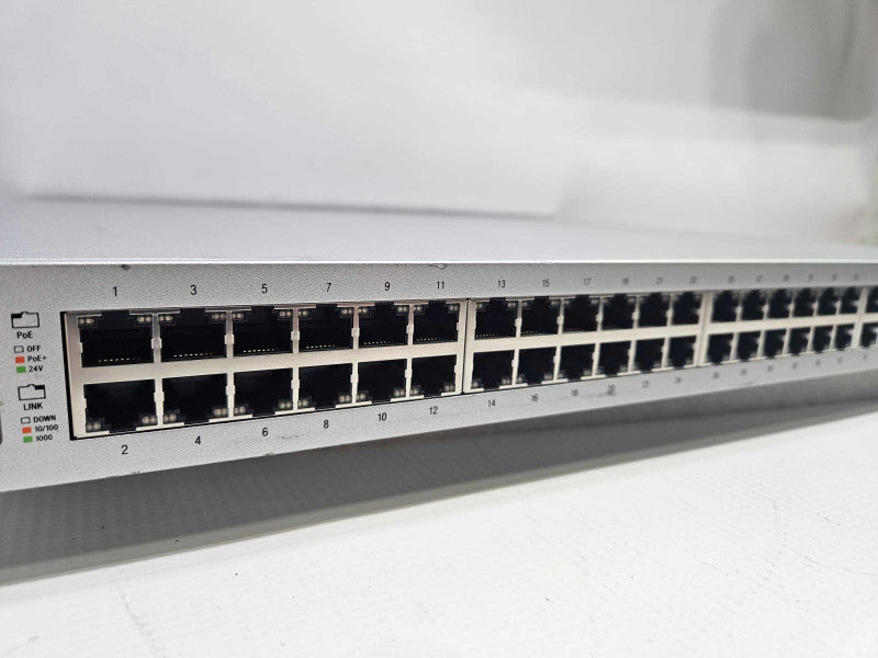 Ubiquiti UniFi US-48-500W 48-Port Gigabit Rack-Mount PoE Switch 2 SPF & 2 SPF )
