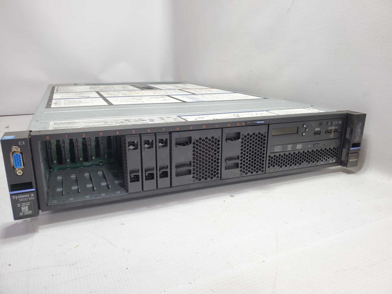 Lenovo System x3650 M5, 2x Xeon E5-2620(v3) 2.4GHz/96GB, M5210, NO HDDs 8x2.5 ~