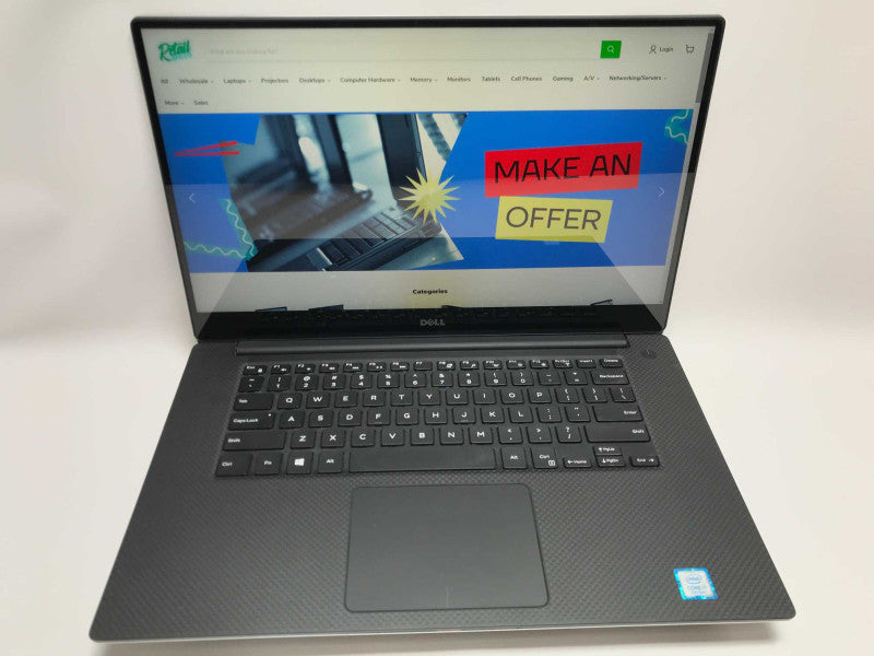 Dell Precision 5520 15.6\\" I7-7820HQ @ 2.9 32GB DDR4, 256GB M.2 **NO AC