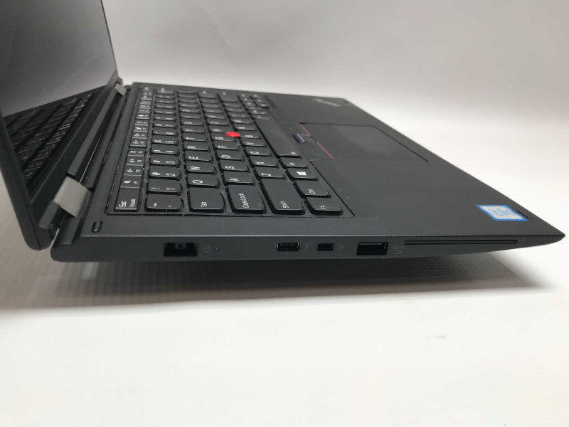 Lenovo Yoga 370 13\\" i5-7300U @ 2.6GHz, 16GB DDR4, 256GB SSD