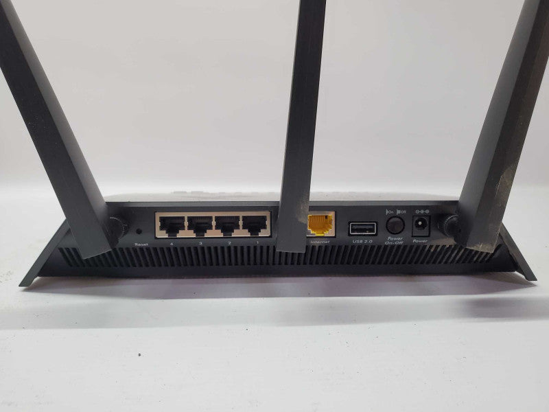 Netgear Nighthawk AC1900 R7000 Wi-Fi Router |