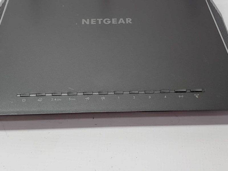 Netgear Nighthawk AC1900 R7000 Wi-Fi Router |