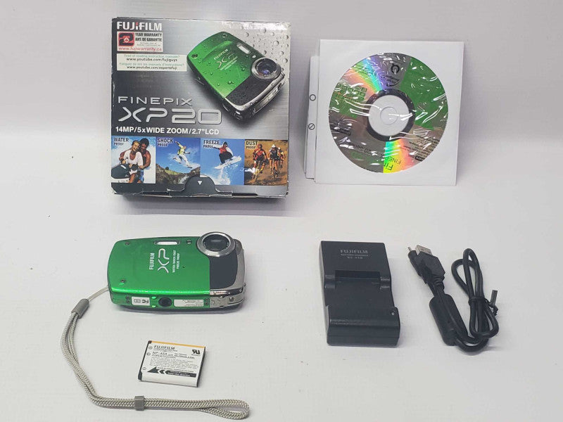 Fujifilm FinePix XP20 14.0 MP/5x ZOOM Digital Camera |