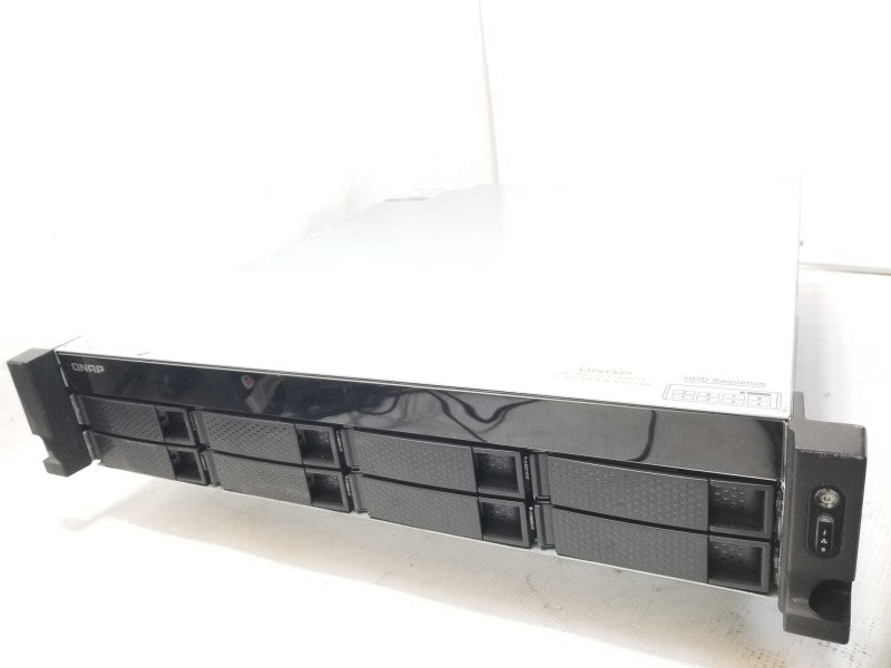 QNAP TS-832PXU-RP, 8 HDD Bay, Two SFP 10GbE and LAN 2.5GbE Ports, 4x 8TB HDD _