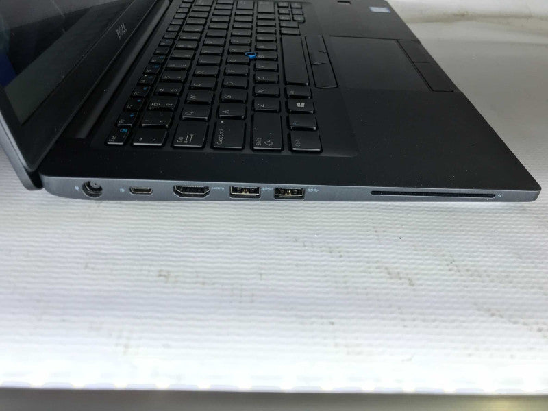 Dell Latitude 14\\" 7490 i5-8350, 8GB DDR4, 256GB M.2 **NO ADAPTER Q