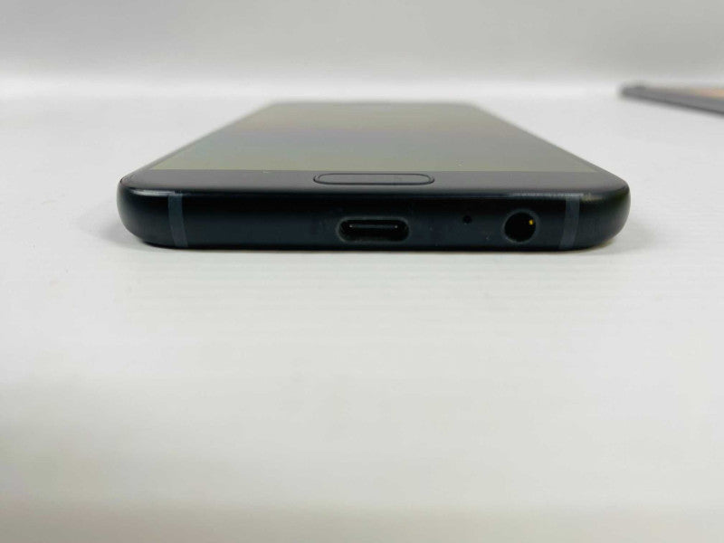 Samsung Galaxy A5 (2017) with 32GB Storage #