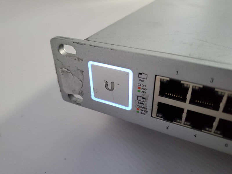 Ubiquiti UniFi (US-48-500W) 48-Port POE Rack Mountable Switch (