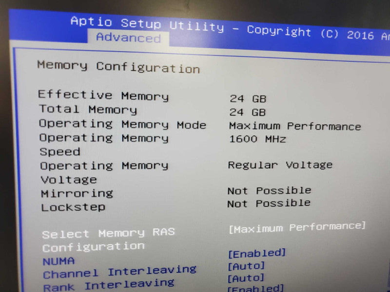 Cisco UCS C220 M4 1x Xeon E5-2609(v3) 1.9GHz 6C/24GB ECC, No HDDs/RAID ~
