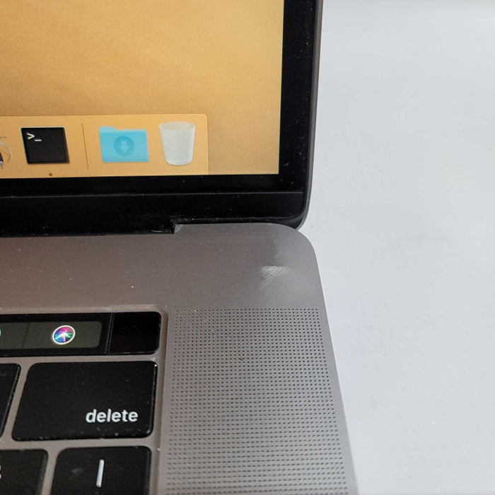 Apple MacBook Pro(15-inch, 2019) i7-9750H@2.60GHz 16GB RAM 256GB SSD =