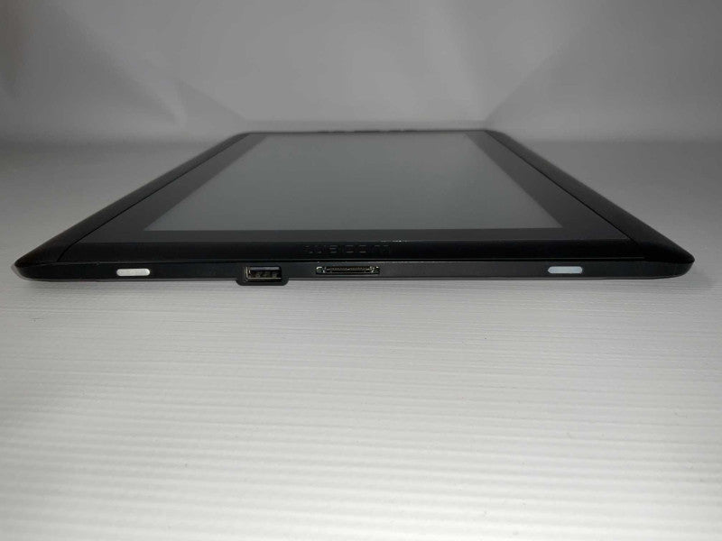 Wacom Cintiq 13hd creative pen display READ  Q-