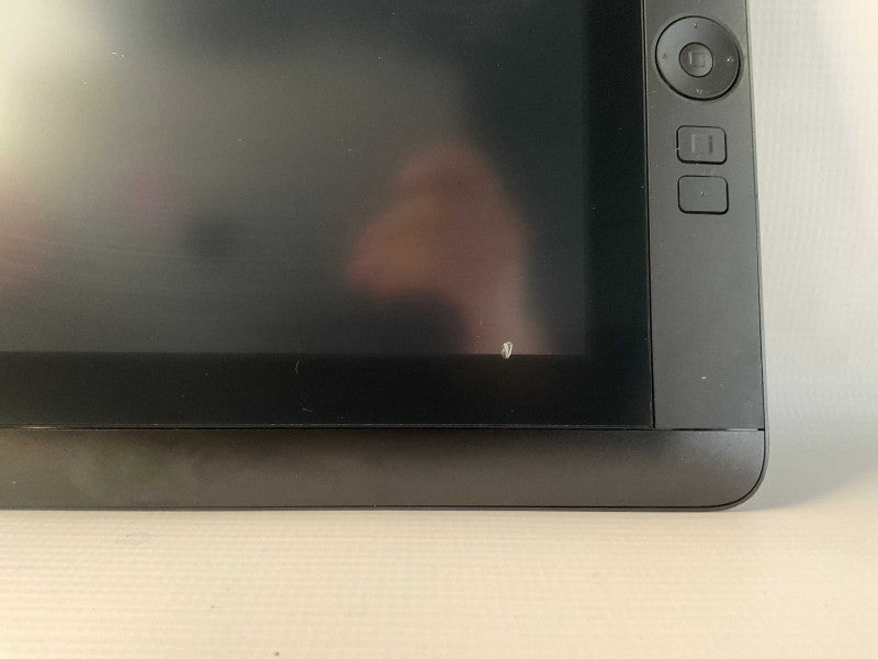 Wacom Cintiq 13hd creative pen display READ  Q-