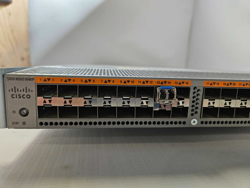 Cisco Nexus 5548UP 32-Port 10Gb SFP+ Network Switch N5K-C5548UP w/ N55-M16UP )