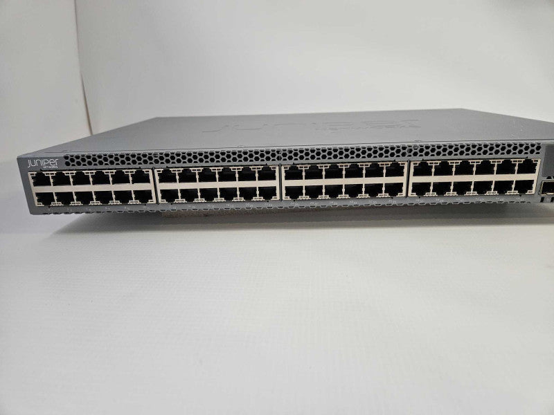 JUNIPER NETWORKS EX3300-48T 48 PORT GIGABIT 4X 10GBE SPF+ PORTS SWITCH )