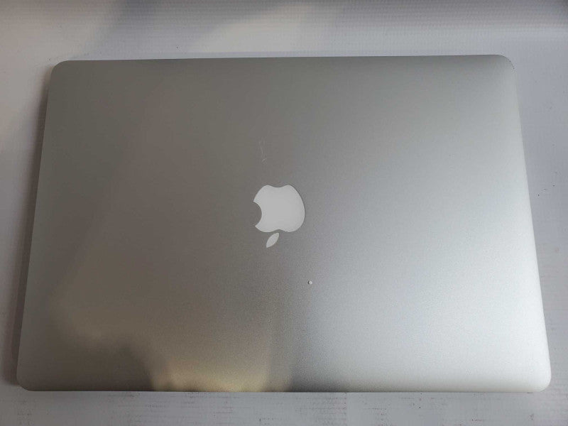 MacBook Pro 2015 15\\" Core i7-4770HQ @ 2.2GHz 16GB DDR3 500GB SSD (