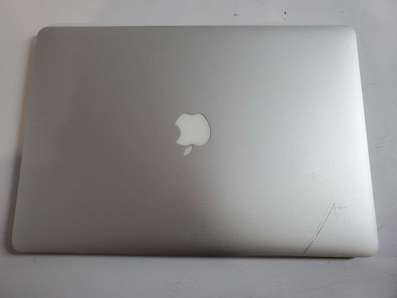 MacBook Pro 2015 15\\" Core i7-4870HQ @ 2.2GHz 16GB DDR3 250GB SSD M370x 2GB (
