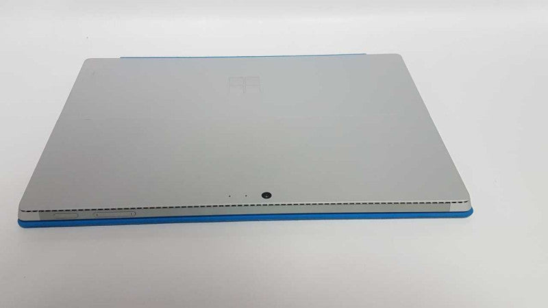 Microsoft Surface Pro 4 i5-6300U @ 2.40ghz / 8gb ram / 256gb SSD  #