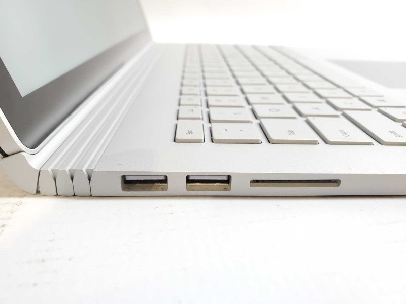Surface Book 3 Core i5-1035G7 @ 1.2GHz 8GB DDR4 250GB SSD (
