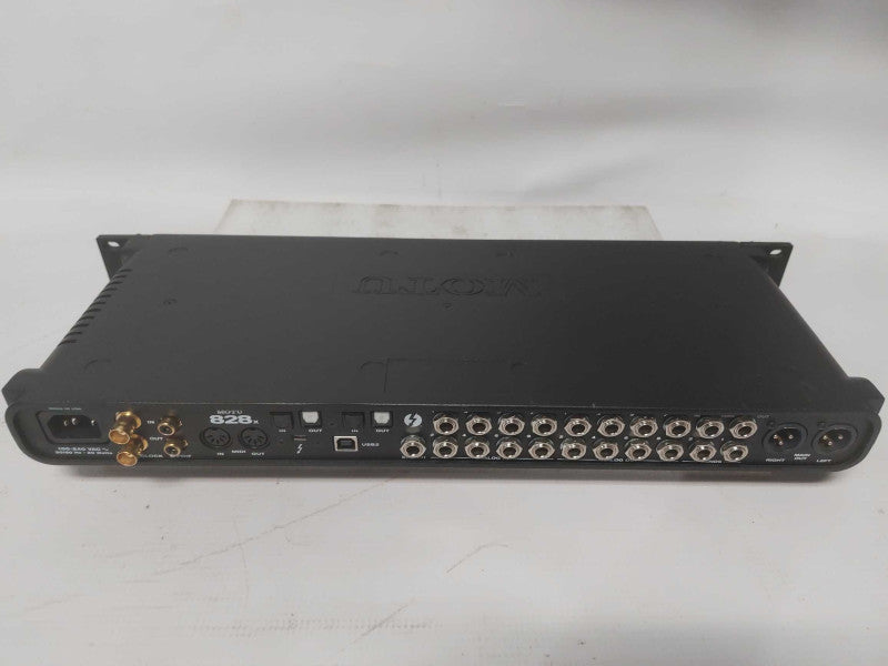 MOTU 828mk3 Hybrid FireWire/USB2 Audio Interface with On-Board Effects/Mixing