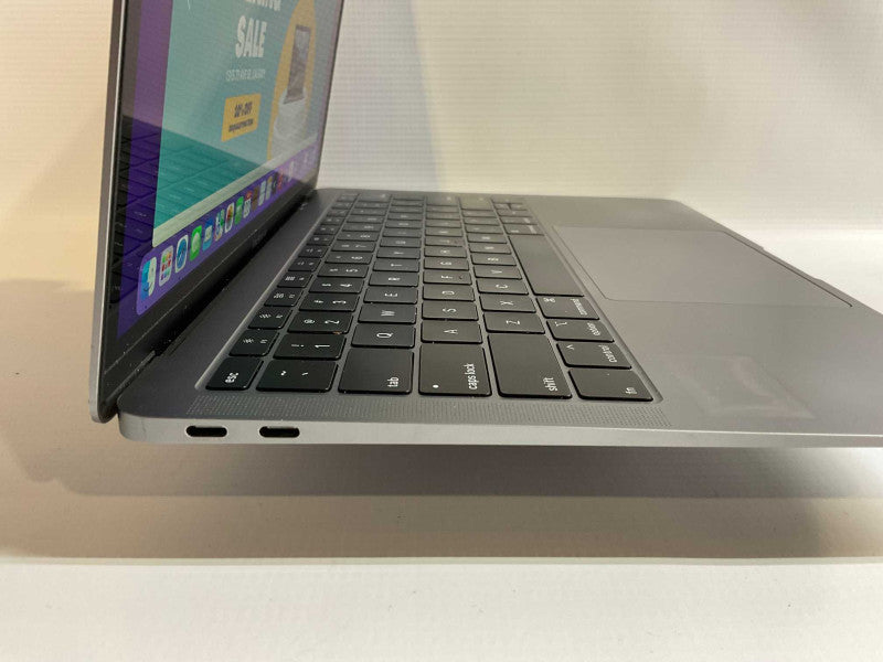 MacBook Air Retina 13-inch 2018 with i5-8210Y CPU 16GB RAM 250GB Storeage -