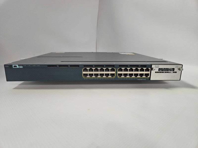 Cisco WS-C3560X-24T-S V04 24-Port Switch )