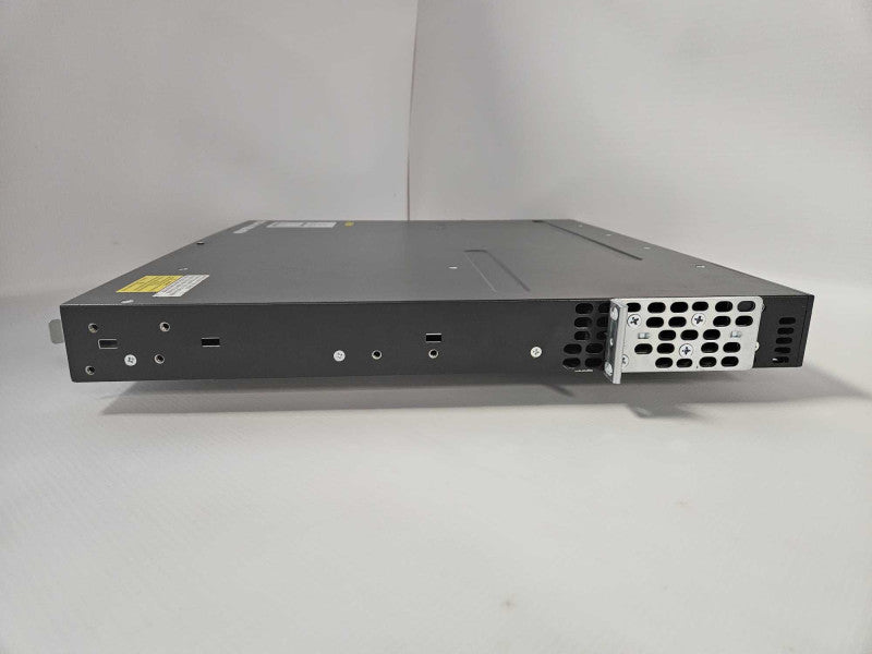 Cisco WS-C3560X-24T-S V04 24-Port Switch )