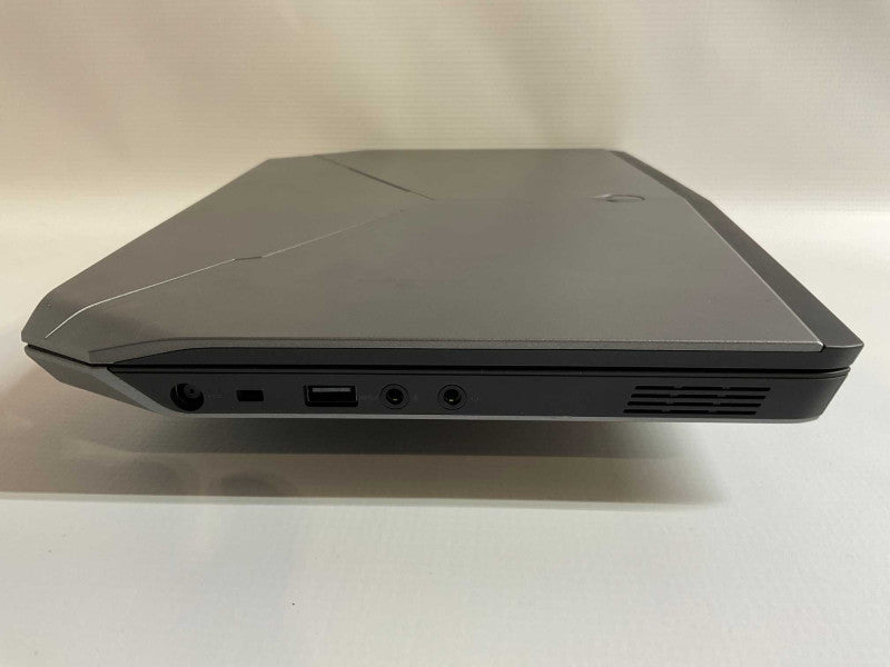 DELL Alienware 13 R2 with i7-6500U CPU 16GB RAM & 256GB NVMe Storage READ  -