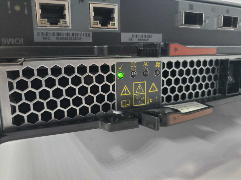 NetApp NAJ-1001 Storage Array, 2x PSU, 2x IOM6 Controllers Q|