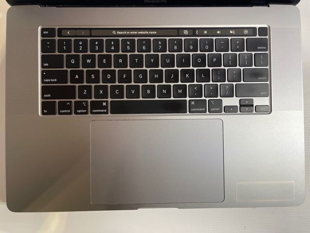 2019 MacBook Pro 16-inch i7-9750H CPU 16GB RAM, 500GB STORAGE READ DES.