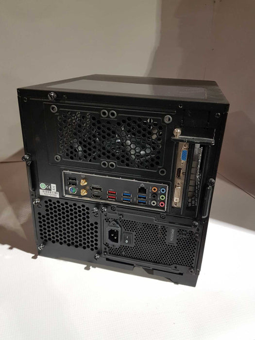 Custom PC AMD Ryzen 3 1300X @ 3.5 GHZ 8GB DDR4 *READ*