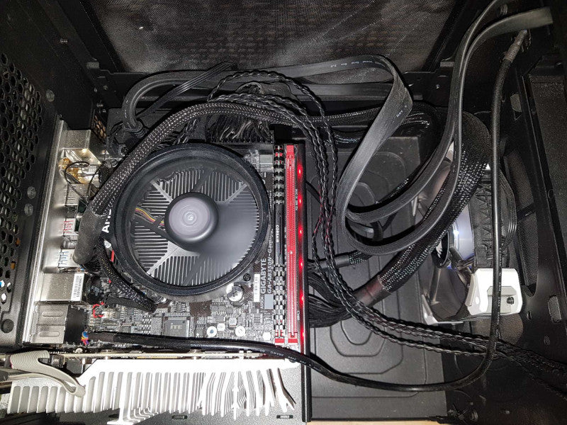 Custom PC AMD Ryzen 3 1300X @ 3.5 GHZ 8GB DDR4 *READ*