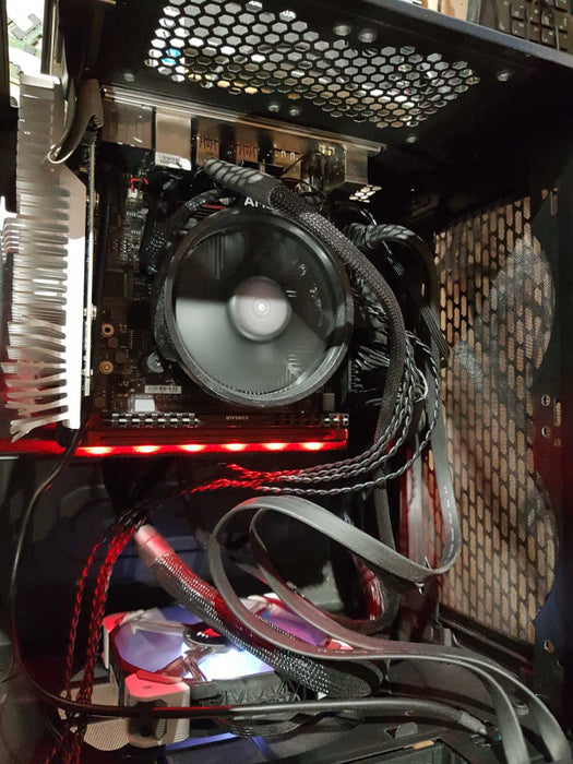 Custom PC AMD Ryzen 3 1300X @ 3.5 GHZ 8GB DDR4 *READ*