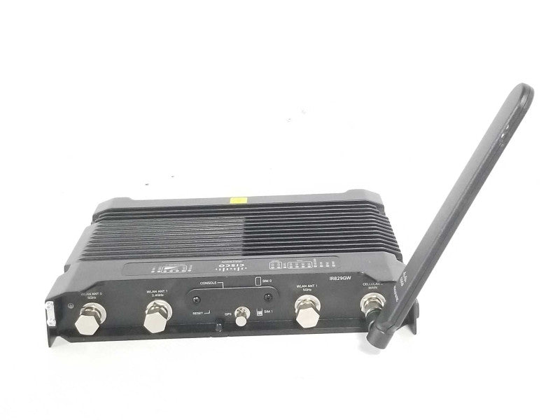 Cisco IR829GW-LTE-NA-AK9 Compact IR829 Multimode 4G LTE switch, Read Q_