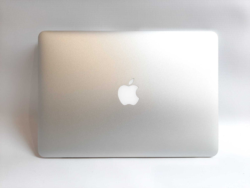 MacBook Pro 13.3\\" - Early 2015 i5-5257U @ 2.7GHz 8GB DDR3 250GB Storage $