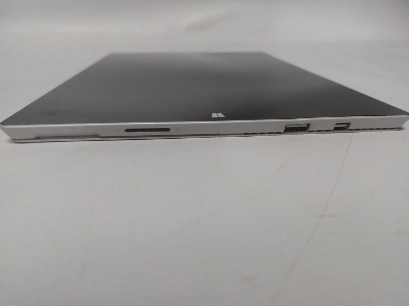 Microsoft Surface Pro 3 Core i5-4300U @ 1.9 GHz 8GB DDR3 250GB SSD Q