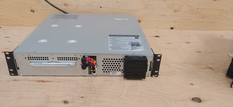 APC SMART-UPS 1500VA 1000W LCD RM 2U 120V SMT1500RM2U Q