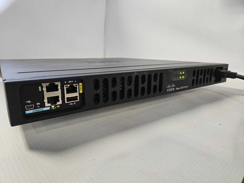 Cisco ISR 4300 Series Integrated Services Router ISR4331 )