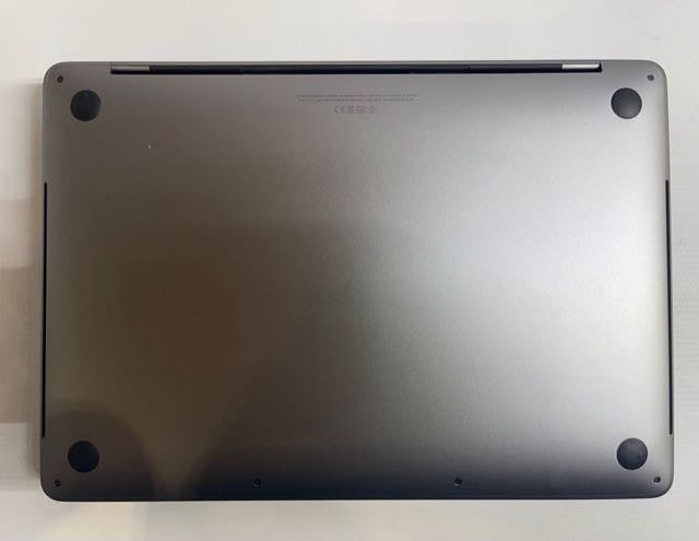 2020 MacBook Pro 13-inch i5-1038NG7 CPU 16GB RAM 500GB STORAGE READ DES.