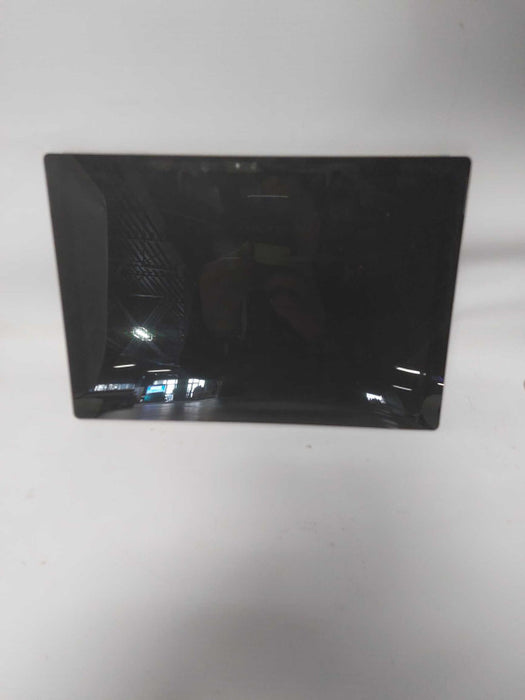 Microsoft Surface Pro 4 i7-6650U @ 2.20ghz / 8gb ram / 256gb