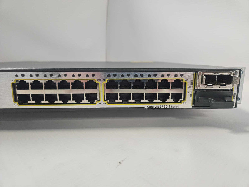 Cisco WS-C3750E-24TD-S 24 Port Gigabit Ethernet Switch Q)