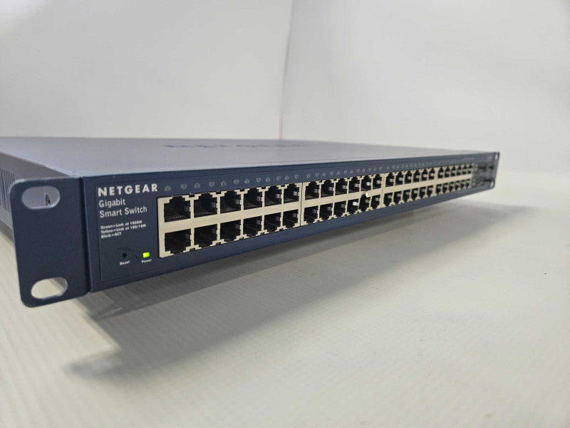 NetGear ProSafe GS748T V3H1 48-Port Gigabit Ethernet Network Smart Switch )