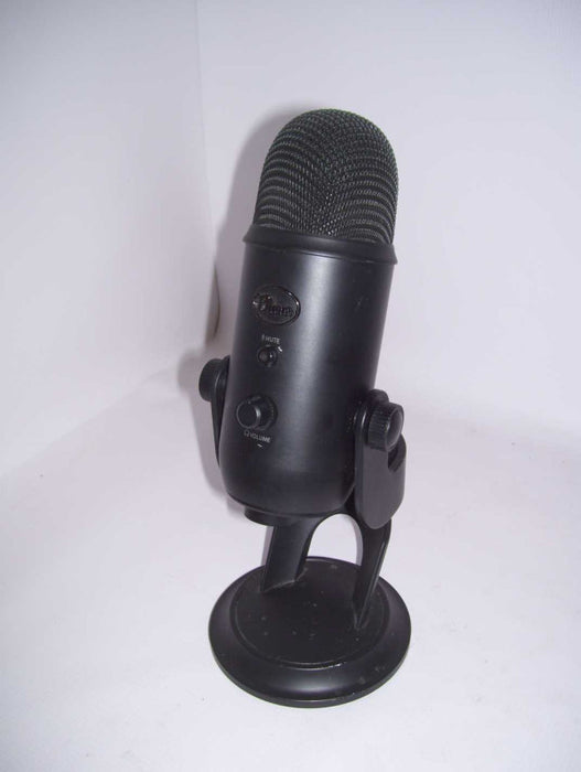 Blue Yeti Microphone * *