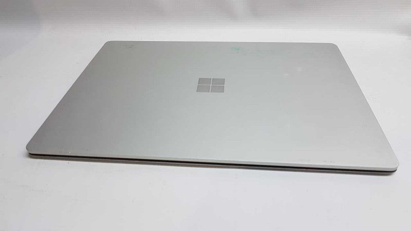 Microsoft Surface 1769 i5-8350U @ 1.70ghz / 8gb ram / 256gb SSD / READ #