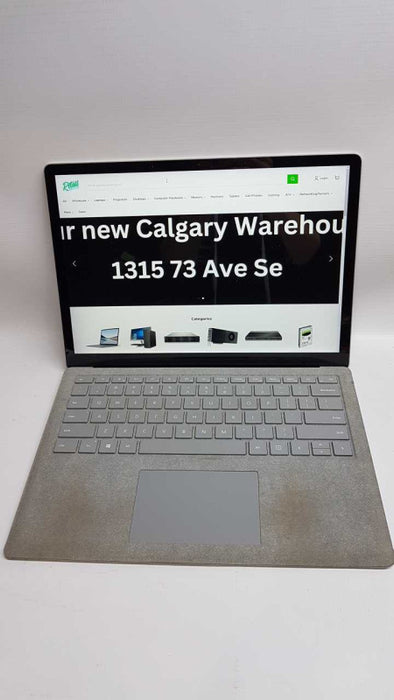 Windows Surface Laptop 2 i5-8350U @ 1.70ghz  / 8gb ram / 256gb SSD  #