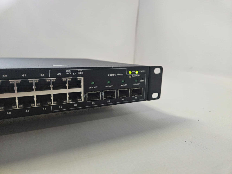 Dell PowerConnect 2748 48-Port Gigabit Unmanaged Switch )