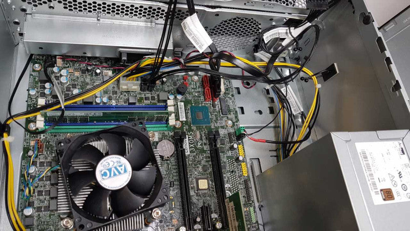 Lenovo thinkcenter Desktop i5-8500 @ 3.00ghz / 8gb ram / READ #